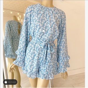 Floral romper size small